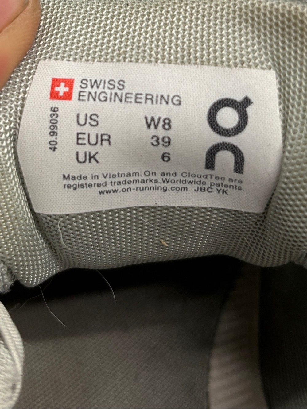 On Cloudswift Women’s 8 Glacier White Running Sneakers - Picture 4 of 15
